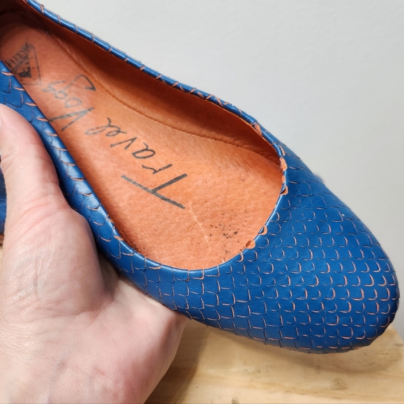 John Fluvoeg Travel Vogs Maui Blue Lightweight Tavel Flats Size 9.5 - Picture 12 of 13